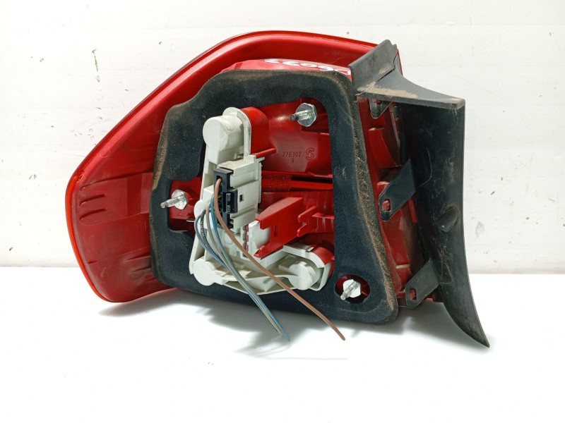 Recambio de piloto trasero derecho para bmw 3 (e90) 320 d referencia OEM IAM 63216937458  