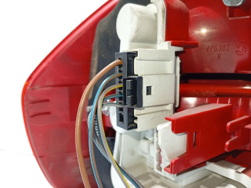 Recambio de piloto trasero derecho para bmw 3 (e90) 320 d referencia OEM IAM 63216937458  