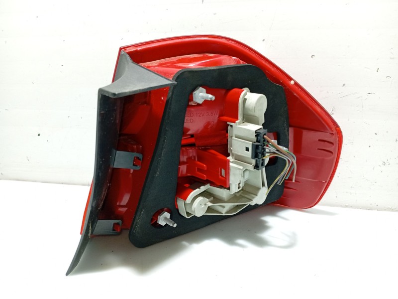 Recambio de piloto trasero izquierdo para bmw 3 (e90) 320 d referencia OEM IAM 63216937457  