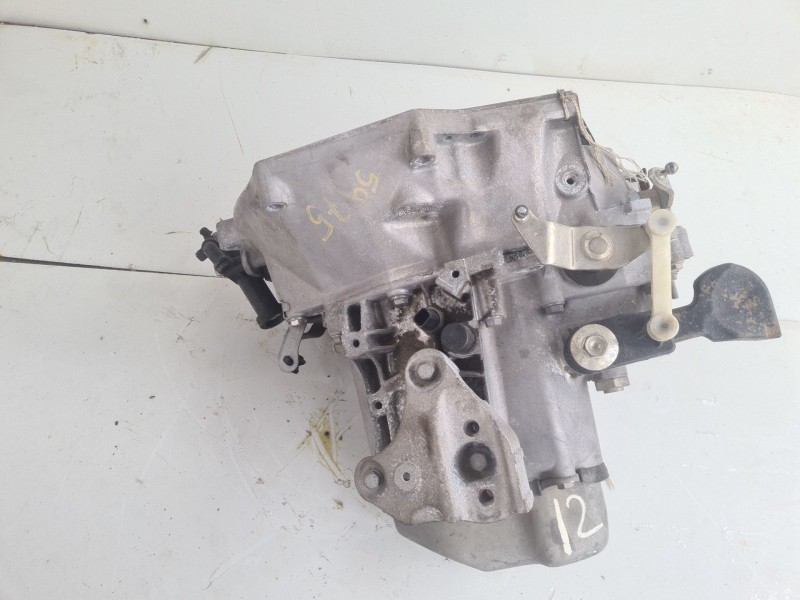 Recambio de caja cambios para peugeot 208 referencia OEM IAM 20CR14  