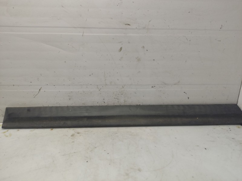 Recambio de moldura para citroën c4 i sedán 1.6 hdi referencia OEM IAM   