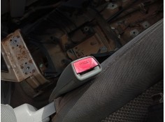 Recambio de anclaje cinturon delantero derecho para kia carens iii monospace (un) 2.0 crdi 140 referencia OEM IAM 888401D010 888 2