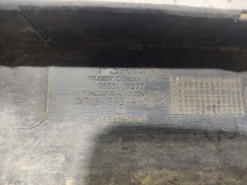 Recambio de moldura para citroën c4 i sedán 1.6 hdi referencia OEM IAM   