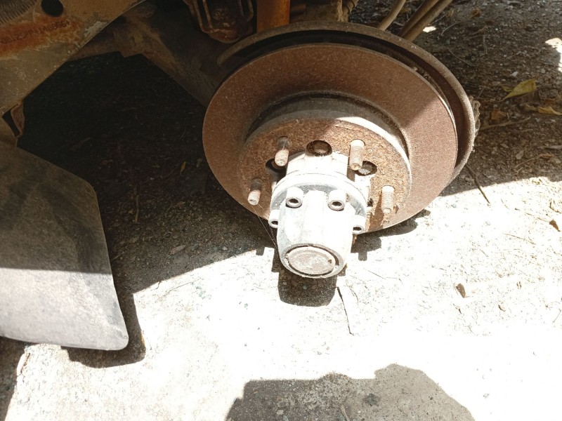 Recambio de cubos de bloqueo para ssangyong korando referencia OEM IAM 01895CDBD  