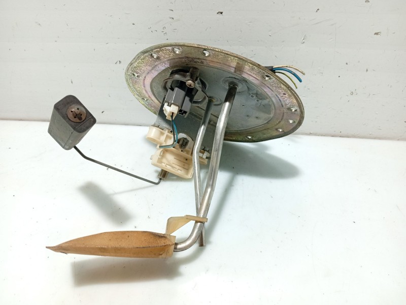 Recambio de aforador para toyota avensis t22 referencia OEM IAM 8332005020 7701005030 221824067002