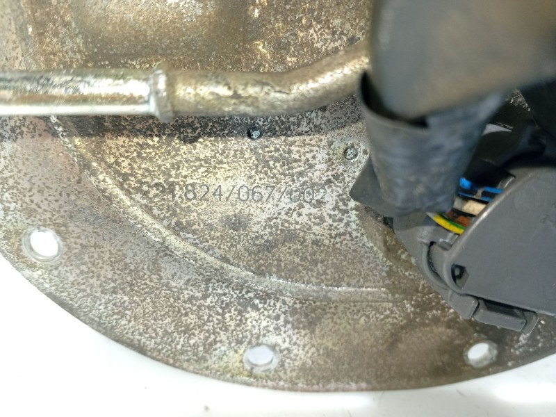 Recambio de aforador para toyota avensis t22 referencia OEM IAM 8332005020 7701005030 221824067002