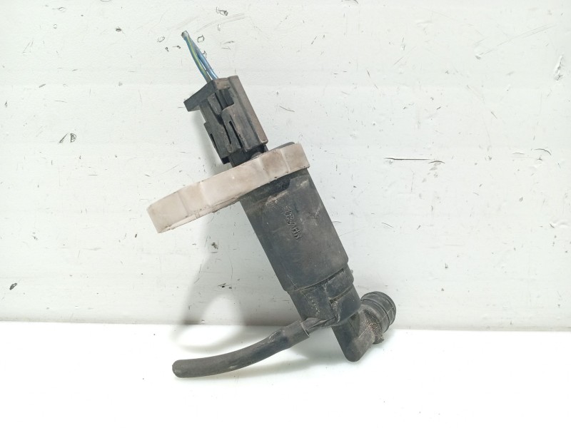 Recambio de bomba limpia para toyota avensis t22 referencia OEM IAM 8533005030  