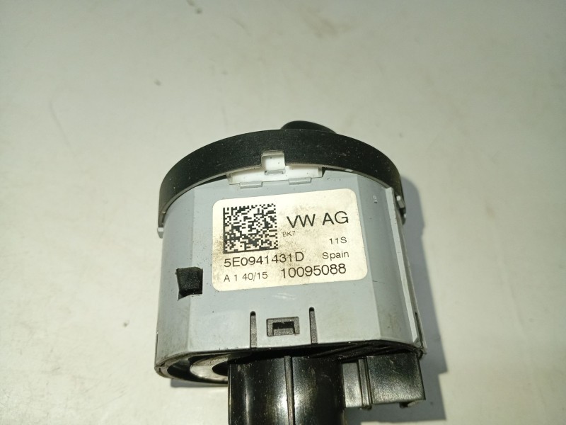 Recambio de mando luces para skoda octavia iii (5e3, nl3, nr3) 1.6 tdi referencia OEM IAM 5E0941431D  