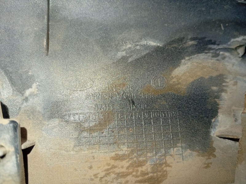 Recambio de moldura para kia carens iii monospace (un) 2.0 crdi 140 referencia OEM IAM 873111D000  