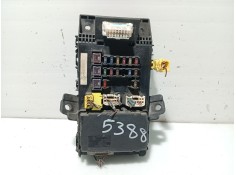 Recambio de caja reles / fusibles para toyota avensis t22 referencia OEM IAM 8273005020 8264105011  2