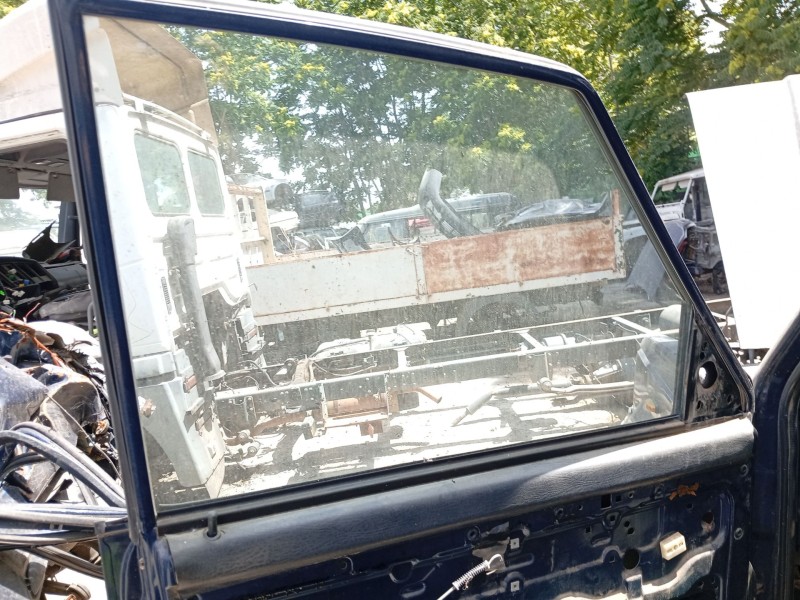 Recambio de luna delantera izquierda para ssangyong korando referencia OEM IAM 01895LDI  