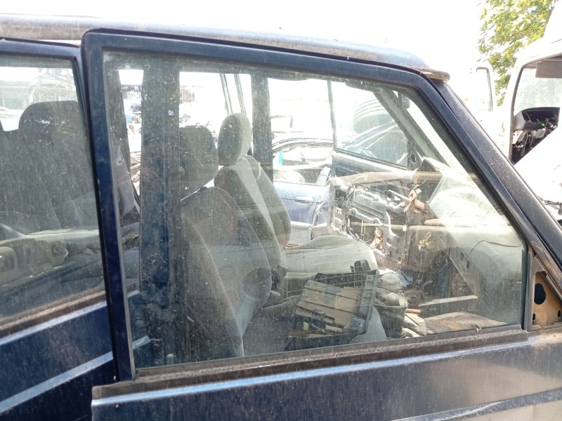 Recambio de luna delantera derecha para ssangyong korando referencia OEM IAM 01895LDD  