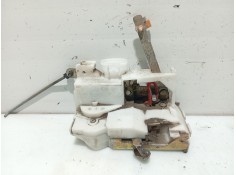 Recambio de cerradura puerta trasera izquierda para toyota avensis t22 referencia OEM IAM 6906005021  