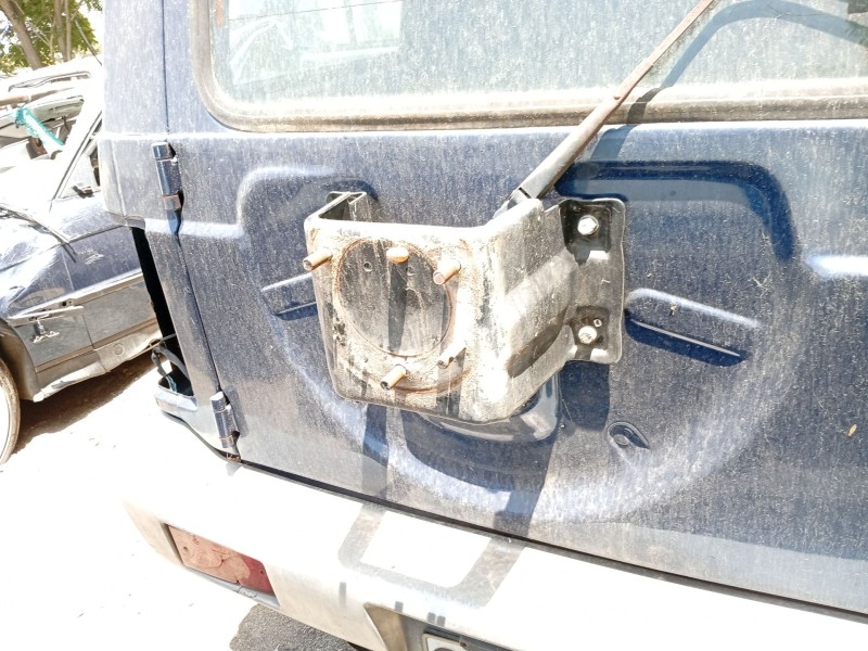 Recambio de soporte rueda repuesto para ssangyong korando referencia OEM IAM 01895SRR  