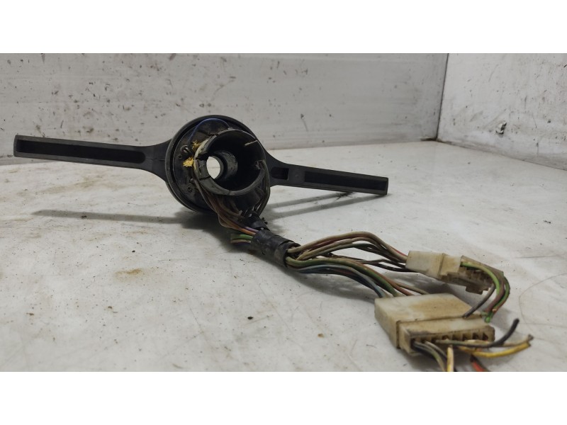 Recambio de mando volante para seat marbella (28a) 0.9 cat referencia OEM IAM SE028954000A  