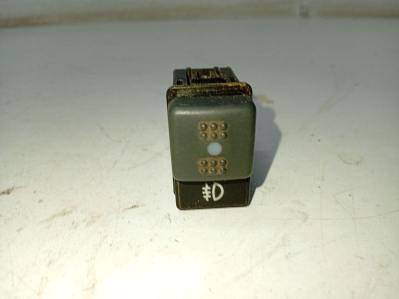 Recambio de interruptor para ssangyong korando referencia OEM IAM 930820  