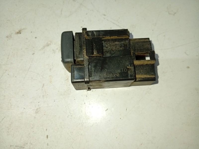 Recambio de interruptor para ssangyong korando referencia OEM IAM 930820  