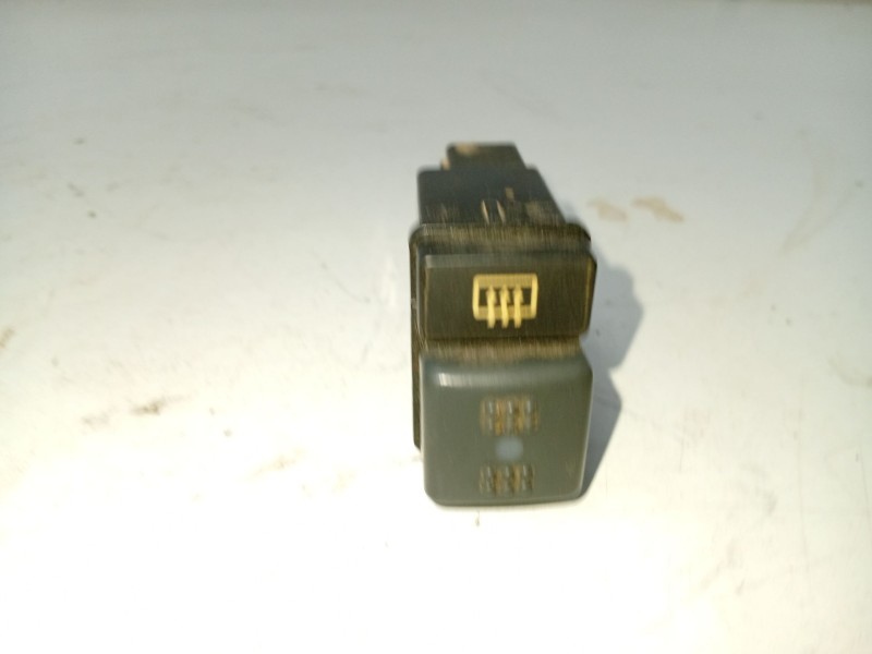 Recambio de interruptor calefaccion luna trasera para ssangyong korando referencia OEM IAM 930716  