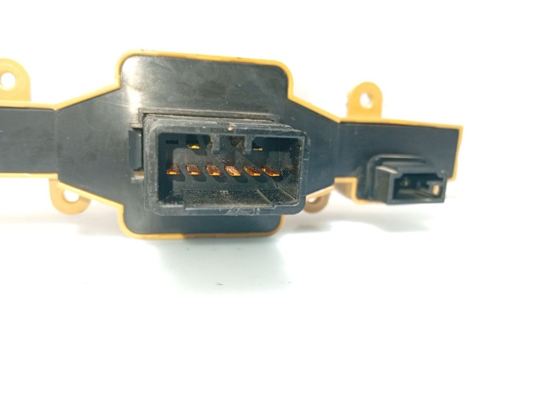 Recambio de warning para kia carens iii monospace (un) 2.0 crdi 140 referencia OEM IAM 937901D000  