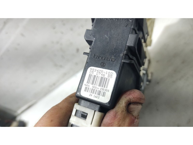 Recambio de motor elevalunas trasero derecho para skoda octavia berlina (1z3) active referencia OEM IAM 993425100  