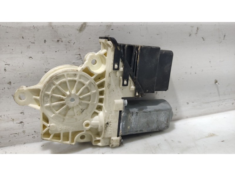 Recambio de motor elevalunas trasero izquierdo para skoda octavia berlina (1z3) active referencia OEM IAM 993424100  