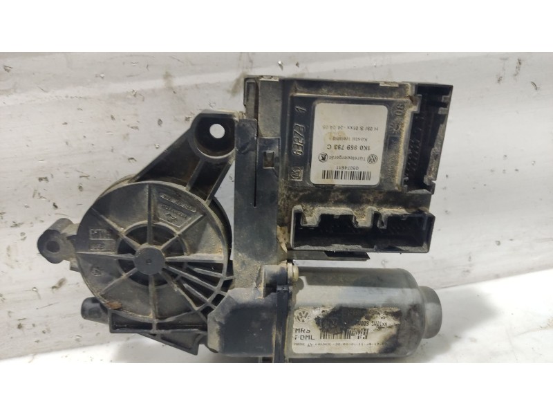 Recambio de motor elevalunas delantero izquierdo para skoda octavia berlina (1z3) active referencia OEM IAM 1K0959793C  