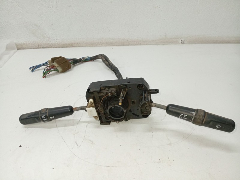 Recambio de mando volante para ssangyong korando referencia OEM IAM 01895MV  