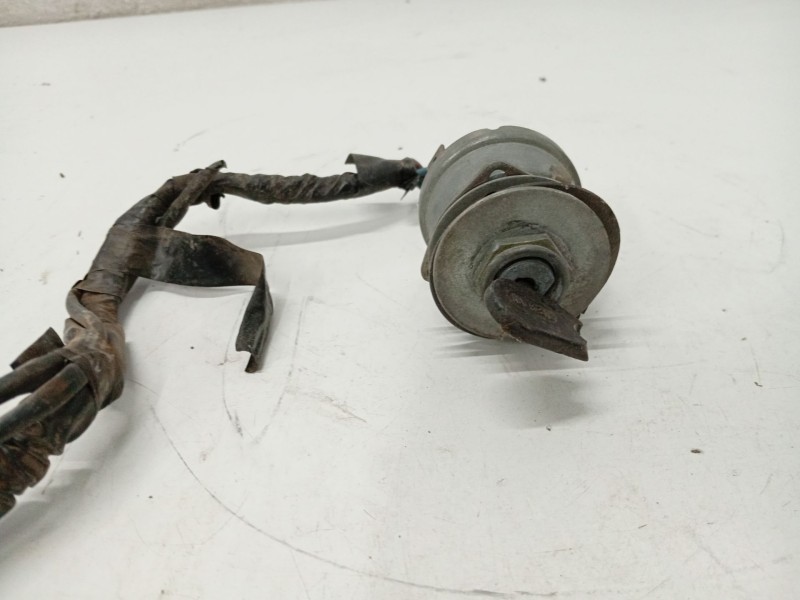 Recambio de conmutador de arranque para ssangyong korando referencia OEM IAM 01895BA  