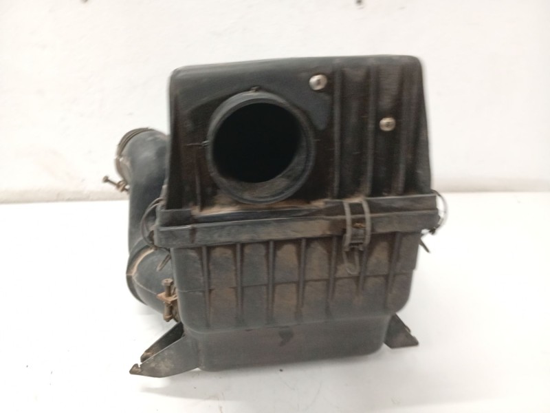Recambio de caja filtro de aire para ssangyong korando referencia OEM IAM 2311003710  