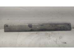 Recambio de moldura para renault master ii phase 2 caja cerrada referencia OEM IAM 7701692575  