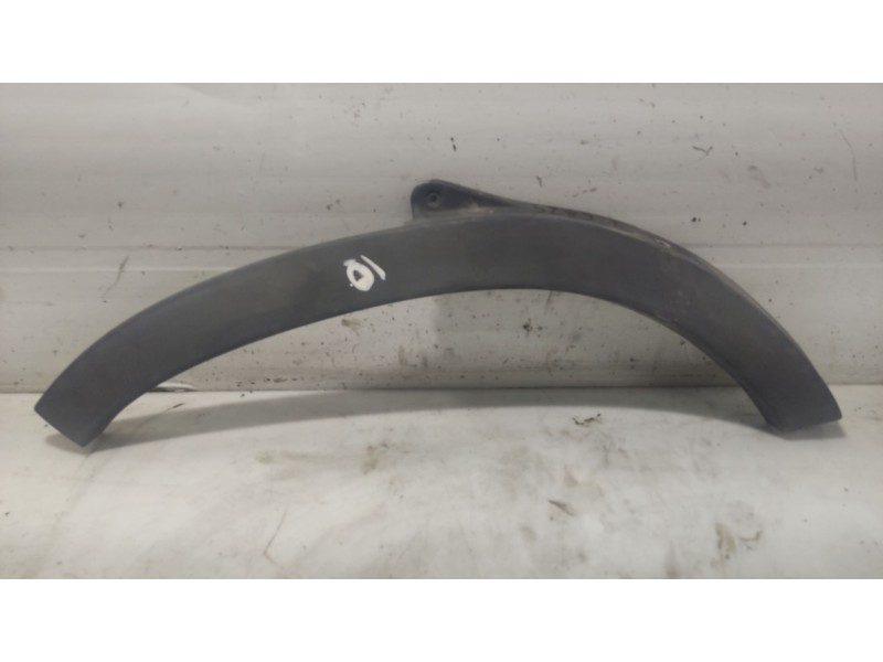 Recambio de moldura para renault master ii phase 2 caja cerrada referencia OEM IAM 7701692581  