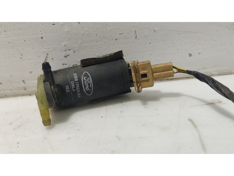 Recambio de bomba limpia para ford focus turnier (cak) ghia referencia OEM IAM 93BB17K624BA  