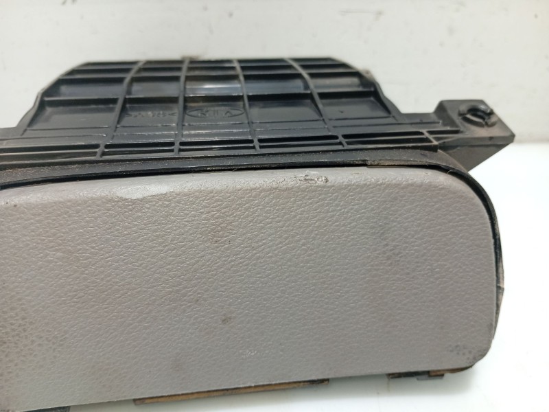Recambio de cenicero para kia carens iii monospace (un) 2.0 crdi 140 referencia OEM IAM 845501D000  