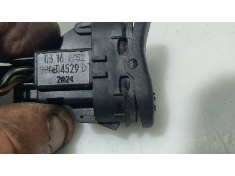 Recambio de mando elevalunas delantero derecho para ford focus turnier (cak) ghia referencia OEM IAM 98AB14529DO  