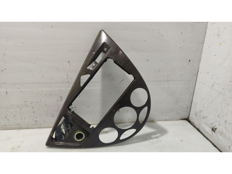 Recambio de moldura para ford focus turnier (cak) ghia referencia OEM IAM YS4XA046A04 96ABA04A04 2M5XA047A04