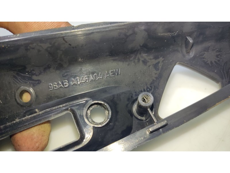 Recambio de moldura para ford focus turnier (cak) ghia referencia OEM IAM YS4XA046A04 96ABA04A04 2M5XA047A04