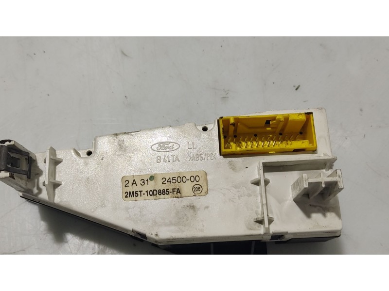 Recambio de pantalla multifuncion para ford focus turnier (cak) ghia referencia OEM IAM 2M5T10D885FA  