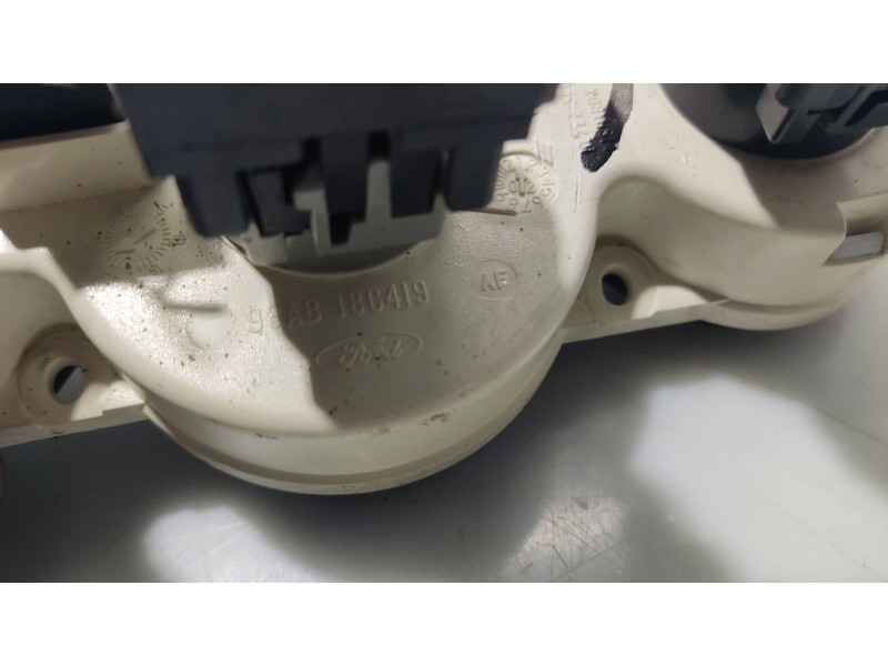 Recambio de mando calefaccion / aire acondicionado para ford focus turnier (cak) ghia referencia OEM IAM 98AB18C419  