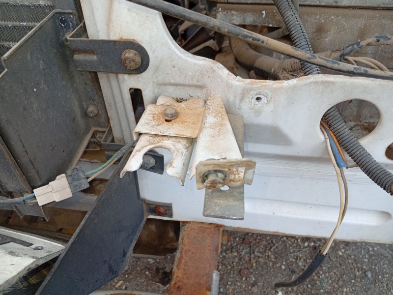 Recambio de moldura para tata safari (42_fd) 2.0 d 4x4 referencia OEM IAM 00858MFI  