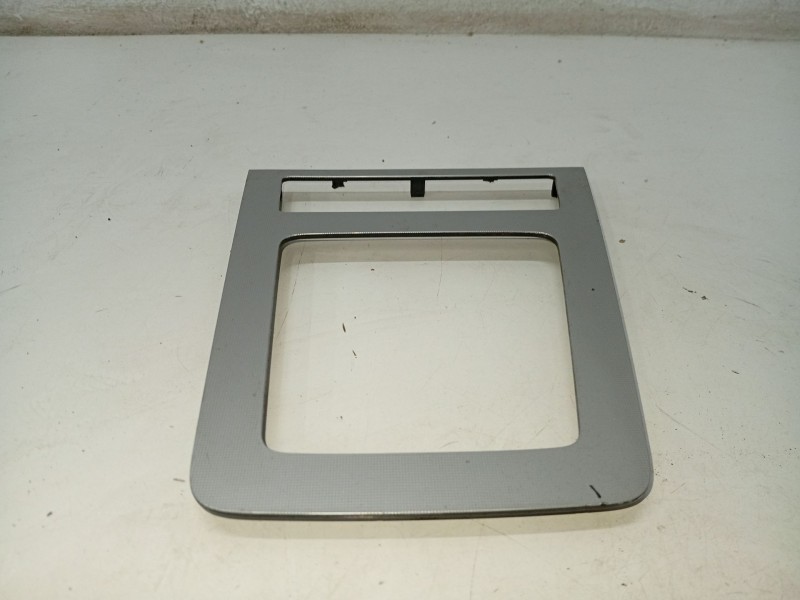 Recambio de moldura para skoda octavia iii (5e3, nl3, nr3) 1.6 tdi referencia OEM IAM 5E1863212B  