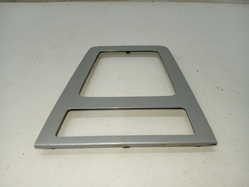 Recambio de moldura para skoda octavia iii (5e3, nl3, nr3) 1.6 tdi referencia OEM IAM 5E1863212B  