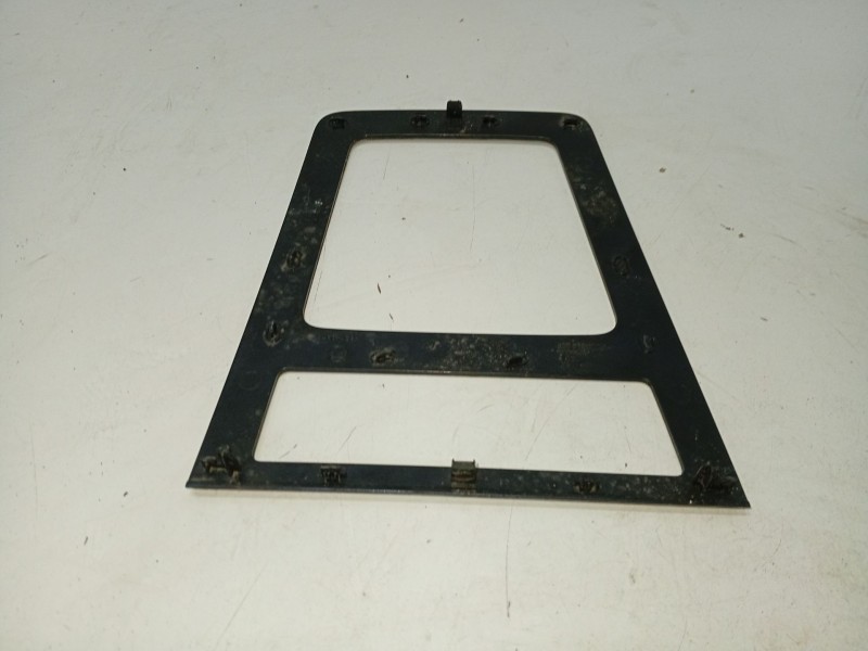 Recambio de moldura para skoda octavia iii (5e3, nl3, nr3) 1.6 tdi referencia OEM IAM 5E1863212B  