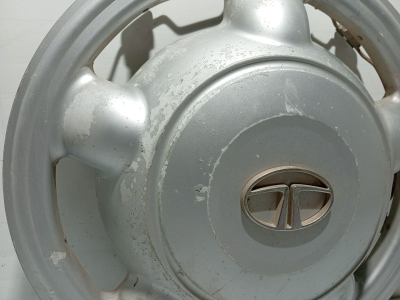 Recambio de tapacubos para tata safari (42_fd) 2.0 d 4x4 referencia OEM IAM 269940100137  