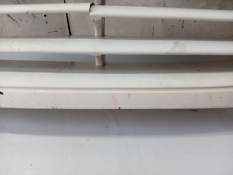 Recambio de rejilla delantera para tata safari (42_fd) 2.0 d 4x4 referencia OEM IAM 269988506323  