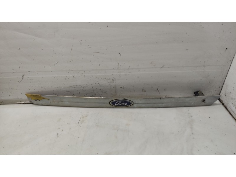 Recambio de moldura para ford focus turnier (cak) ghia referencia OEM IAM 1255382  