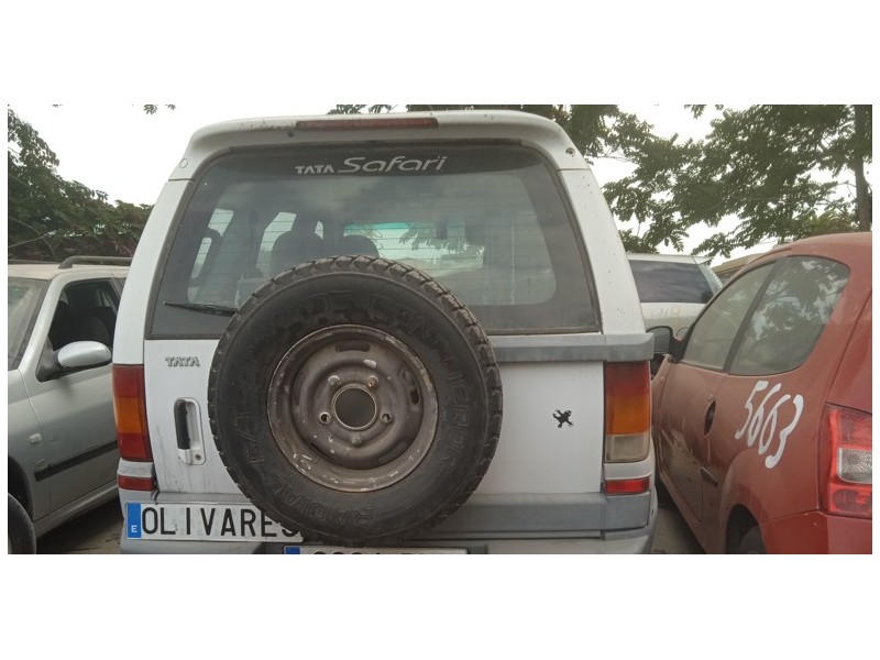 Recambio de aleron trasero para tata safari (42_fd) 2.0 d 4x4 referencia OEM IAM 00858AT  