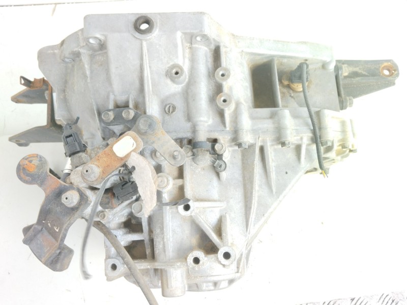 Recambio de caja cambios para hyundai santa fe cm referencia OEM IAM 4300038070  Y060201104