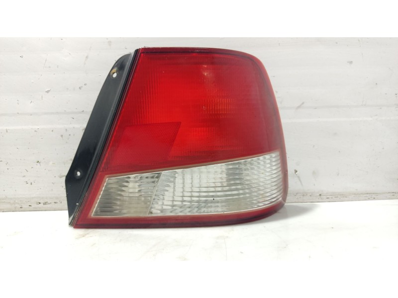 Recambio de piloto trasero derecho para hyundai accent (lc) referencia OEM IAM 0  