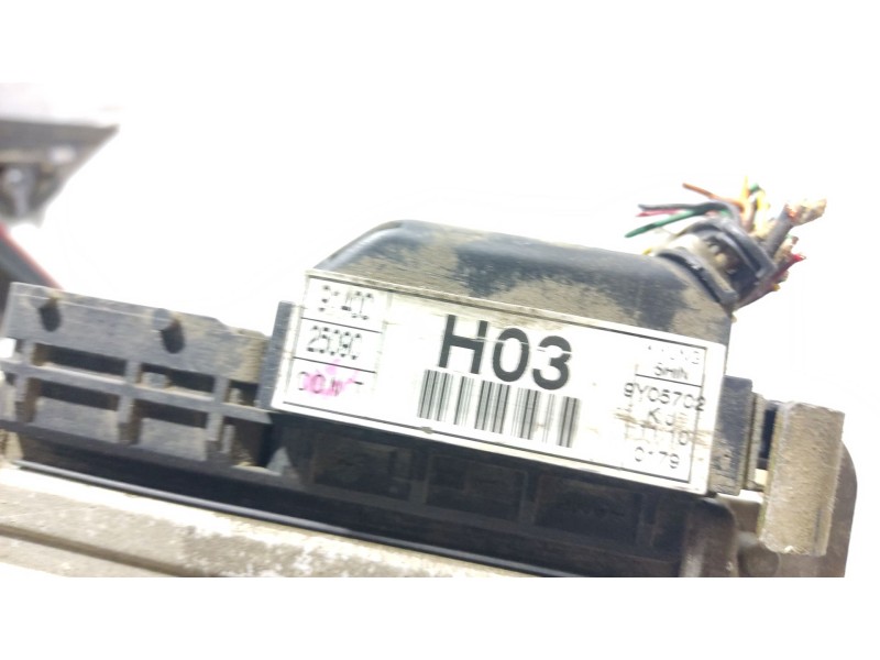 Recambio de centralita motor uce para hyundai accent (lc) referencia OEM IAM 0  