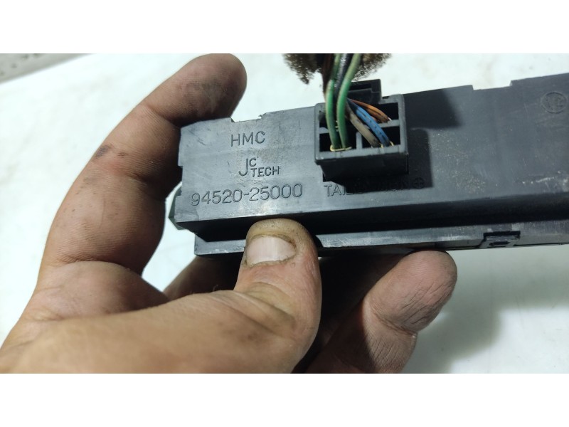 Recambio de pantalla multifuncion para hyundai accent (lc) referencia OEM IAM 0  